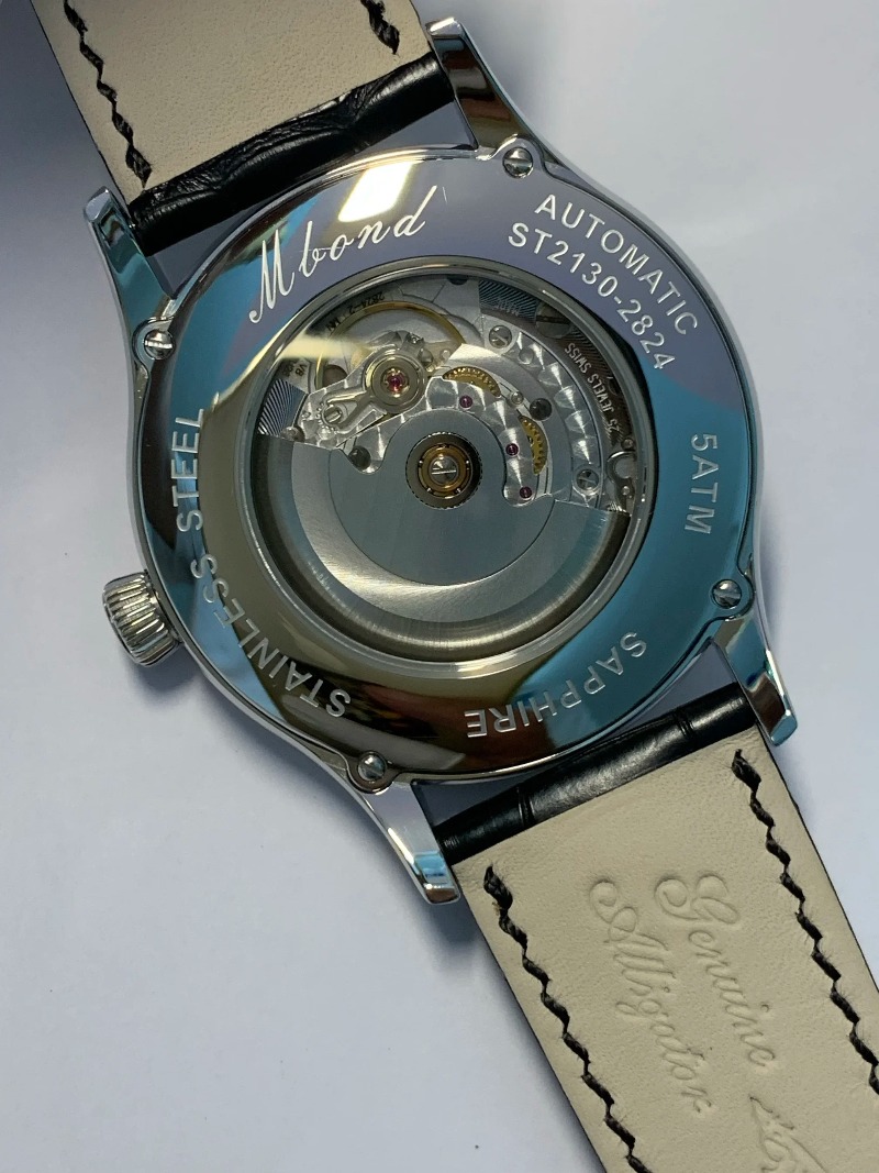 ワードレスブック、スイス製高精度ETA2824ムーブメント！ - Belt Mens Fashion のレビューと価格